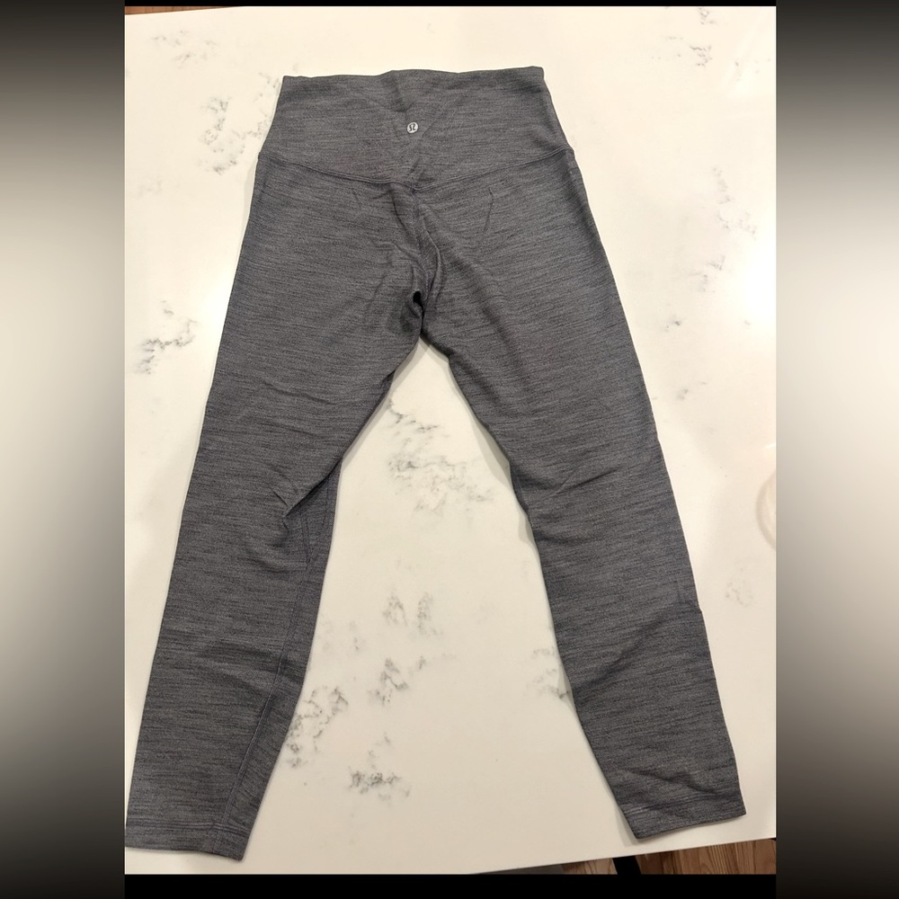 Lululemon size 8 leggings